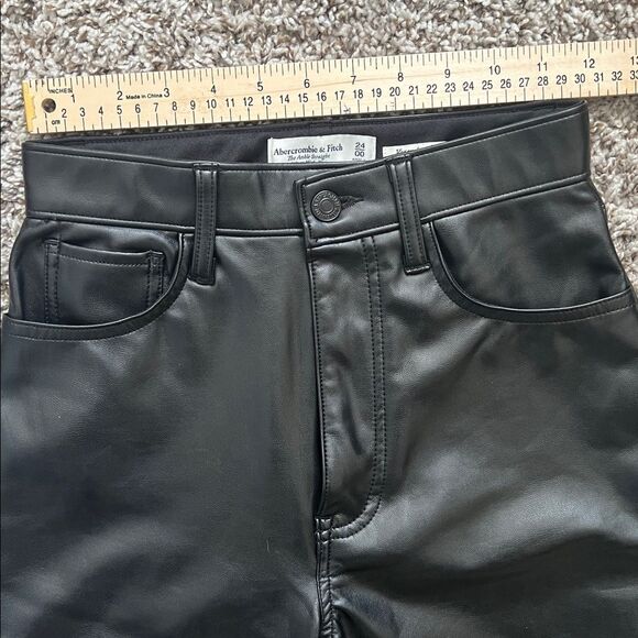 Abercrombie & Fitch Black Ultra High Ankle Straight Vegan Leather Pants SZ 24 - Picture 13 of 16